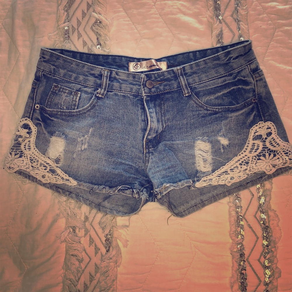 Denim Shorts - Lightly distressed